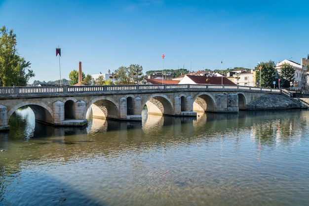 Tomarportugal outubro 242017 ponte no rio nabao em tomar portugal