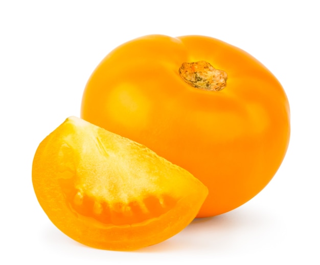 Tomate amarillo y un trozo