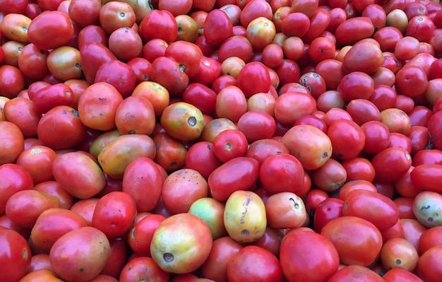 Tomate auf dem Markt.