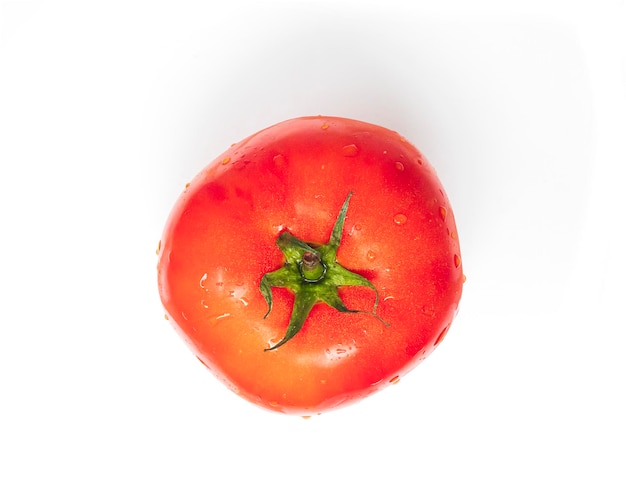 Tomate auf einem weißen Hintergrund