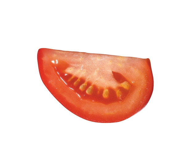 Tomate Fatias frescas de vegetais isoladas em branco