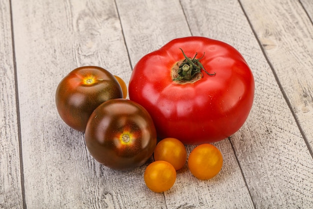 Tomate mixto rojo amarillo y cumato