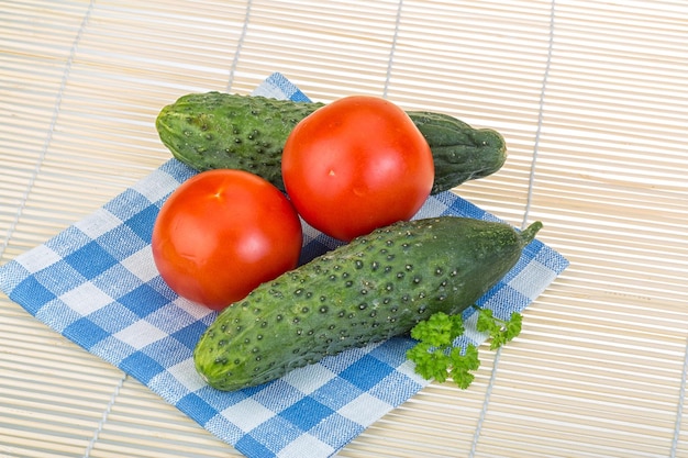 Tomate y pepino