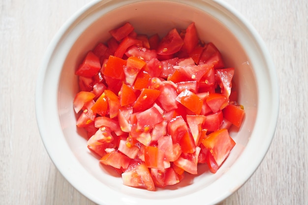 Tomate en plato