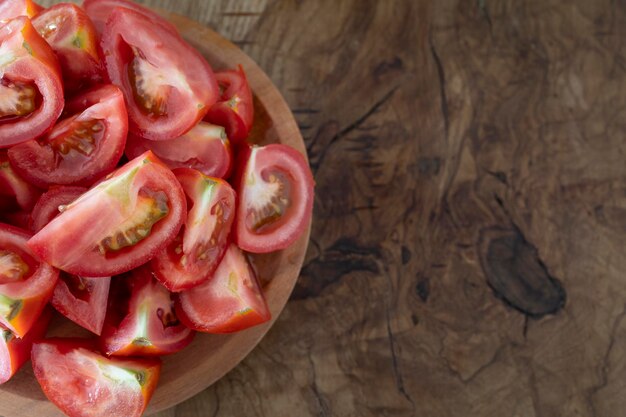 Tomate troceado Tomate preparado para hacer jugo de gazpacho o salmorejo Tomate para ensalada