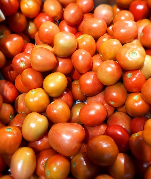 Tomaten - Ausgezeichnete Quelle für Vitamin C und Biotin