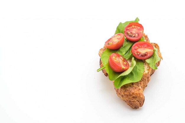 Tomaten Croissant Sandwich - gesund oder vegan Essen Stil