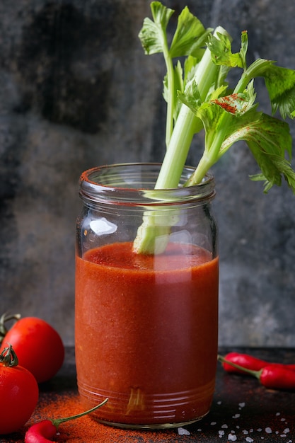 Tomaten- und Paprikasaft