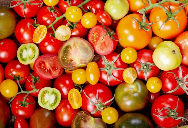 Tomates coloridos como vista superior