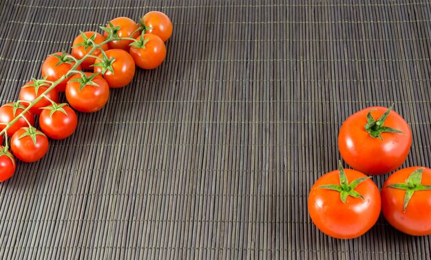 Tomates y tomates cherry