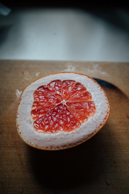 Top-Ansicht von geschnittener frischer Grapefruit