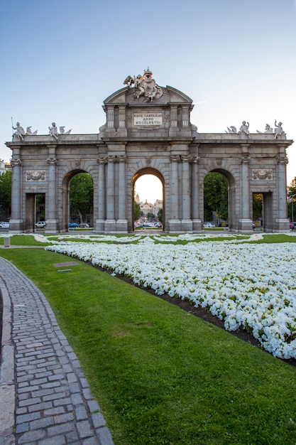 Tor am Unabhängigkeitsplatz Madrid Spanien