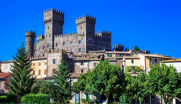 Torre Alfina, mittelalterliches Dorf und Schloss in der Provinz Viterbo, Italien