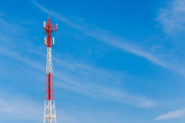 Torre de antena de telecomunicaciones