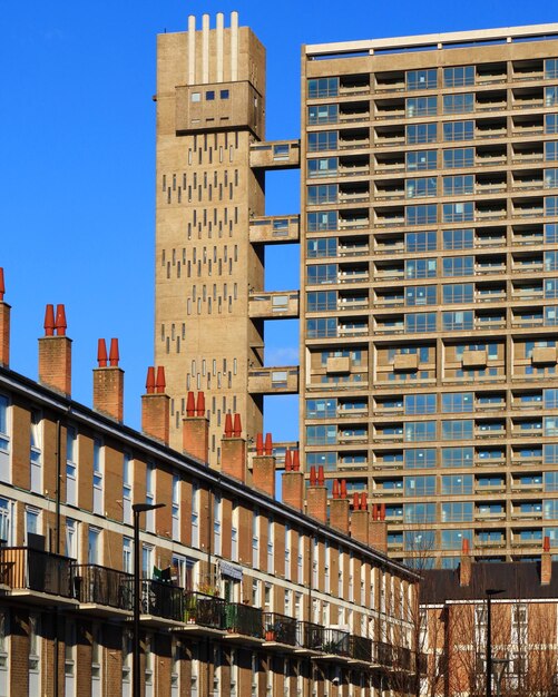 Foto torre balfron e a propriedade brownfield