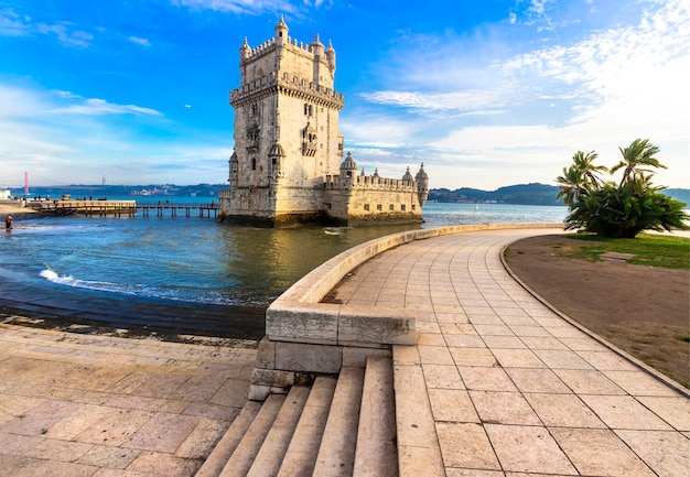 Foto torre de belem - famoso monumento de lisboa, portugal