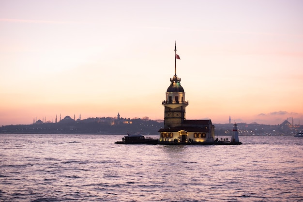 Torre das Donzelas localizada em Istambul