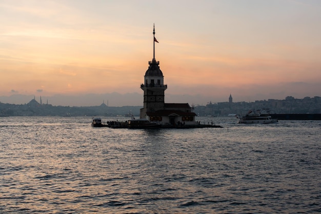 Torre das Donzelas localizada em Istambul