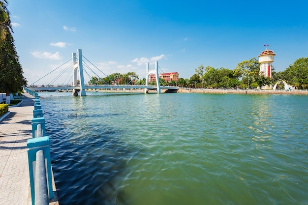 Torre de água da ponte phan thiet