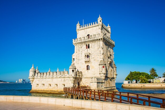 Foto torre de belem à luz do dia