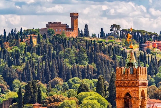 Torre del Gallo ist ein historisches Gebäude in Florenz, Italien, am Pian de Giullari in den Hügeln von Arcetri, Italien