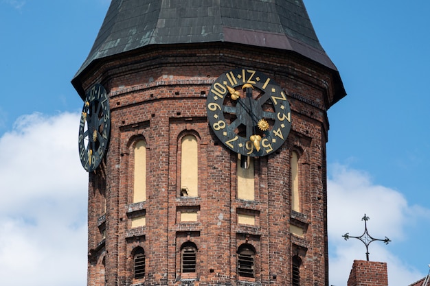 Torre do relógio da catedral de konigsberg