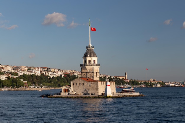 Torre de las doncellas en Estambul Turquía