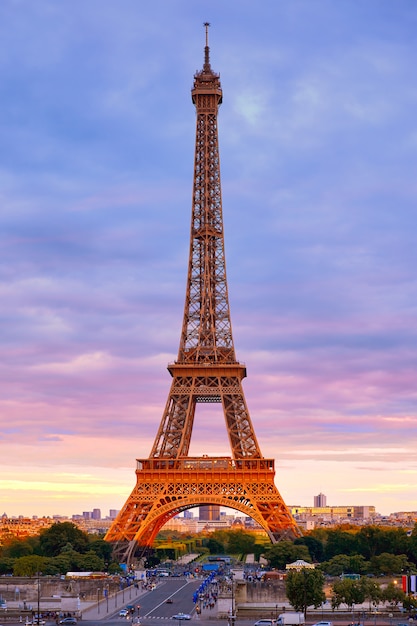 Torre eiffel ao pôr do sol paris frança