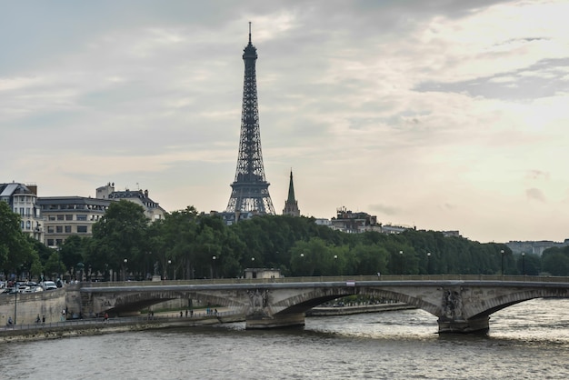 Torre Eiffel em Paris