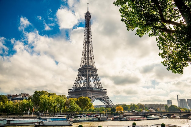 Torre Eiffel, Paris, França