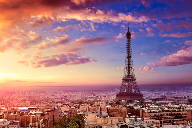 Torre Eiffel de París y el horizonte de Francia