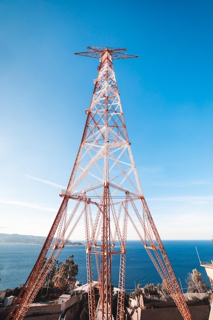 Torre de electricidad de alto voltaje