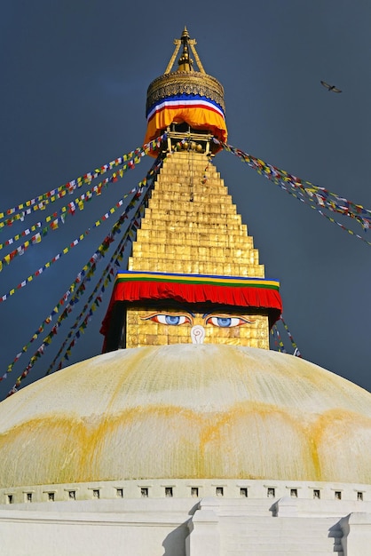 Foto la torre de la estupa budista boudhanath en katmandú, nepal