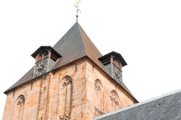 Torre de la iglesia histórica de Little Village Delden en los Países Bajos