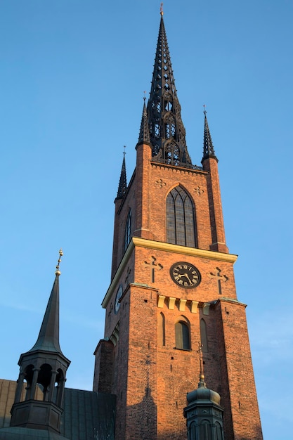 Torre de la iglesia de Riddarholmen en Estocolmo, Suecia