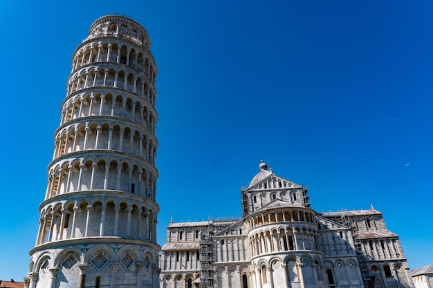 Torre inclinada y cúpula de Pisa