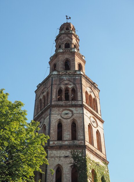 Torre Moncanino en San Mauro