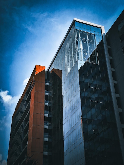 Foto torre de oficinas de un parque de ti