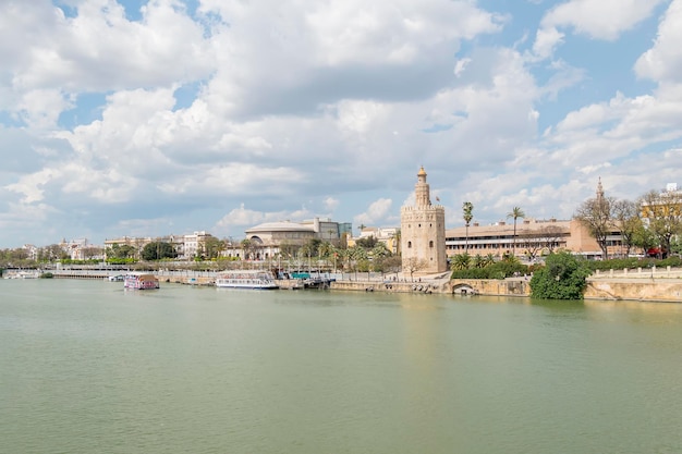 Torre del Oro Sevilla Río Guadalquivir Torre del Oro Sevilla España