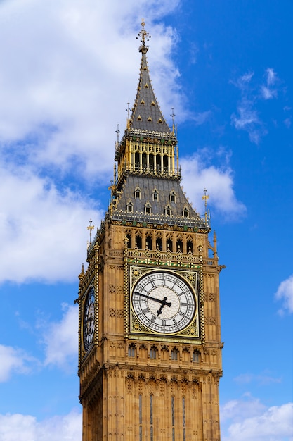 Torre del reloj Big Ben en Londres Inglaterra