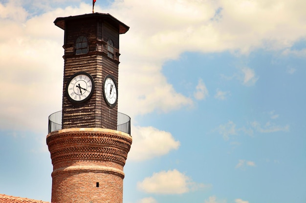 Torre de reloj histórica en Amasya Turquía