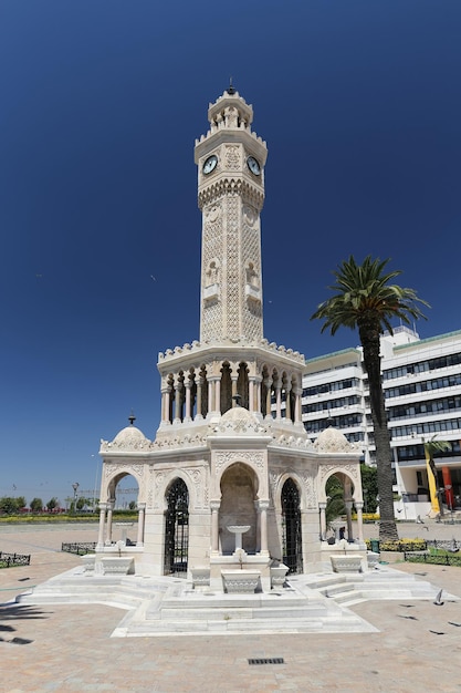 Torre del reloj de Izmir en Izmir Turquía