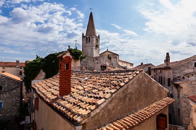 Torre sineira da Igreja da Visitação da bem-aventurada Virgem Maria para Santa Isabel em Valle, Bale