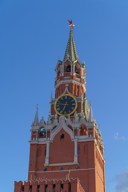 Torre Spasskay na Praça Vermelha, em Moscou