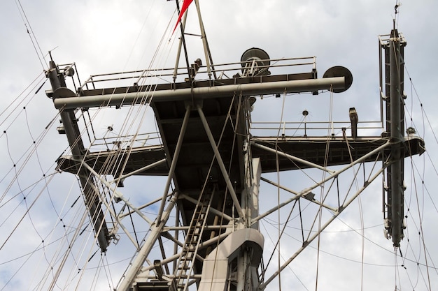 Torre de telecomunicaciones de un barco