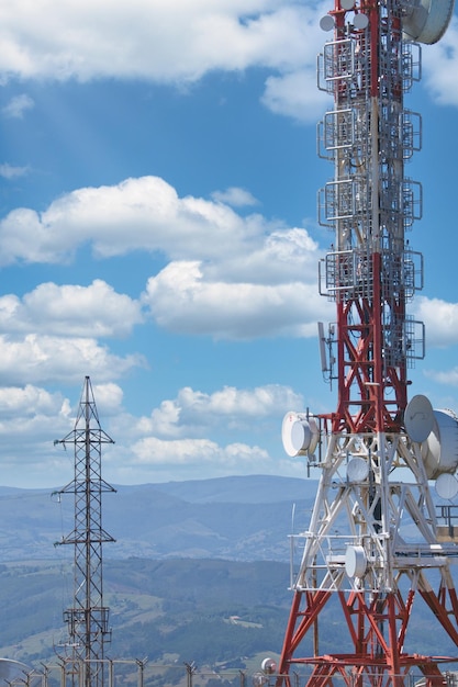 Foto torre de telecomunicaciones