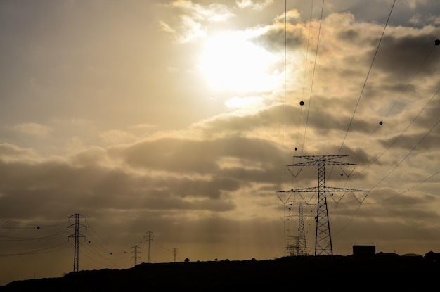 Torre de transmisión eléctrica de alta tensión Torre de energía