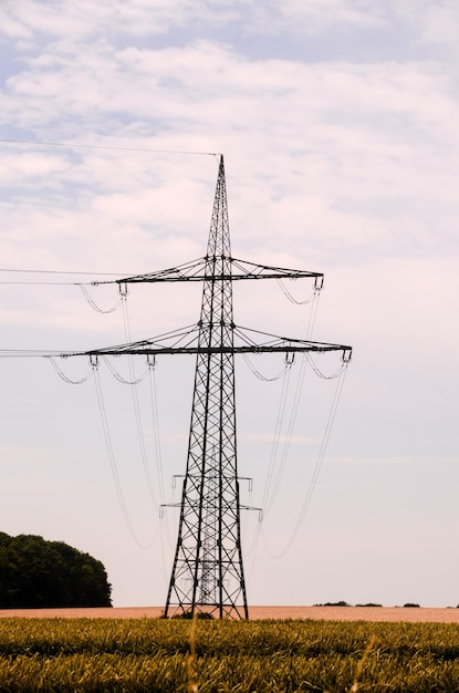 Torre de transmisión eléctrica de alto voltaje