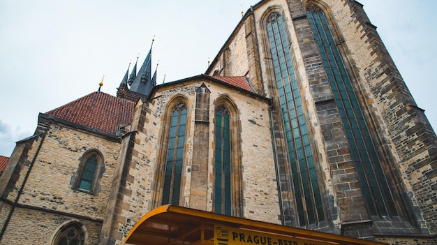 Torres da igreja de nossa senhora tyn em praga