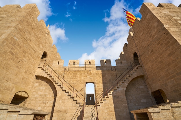 Torres de serrano torres en valencia